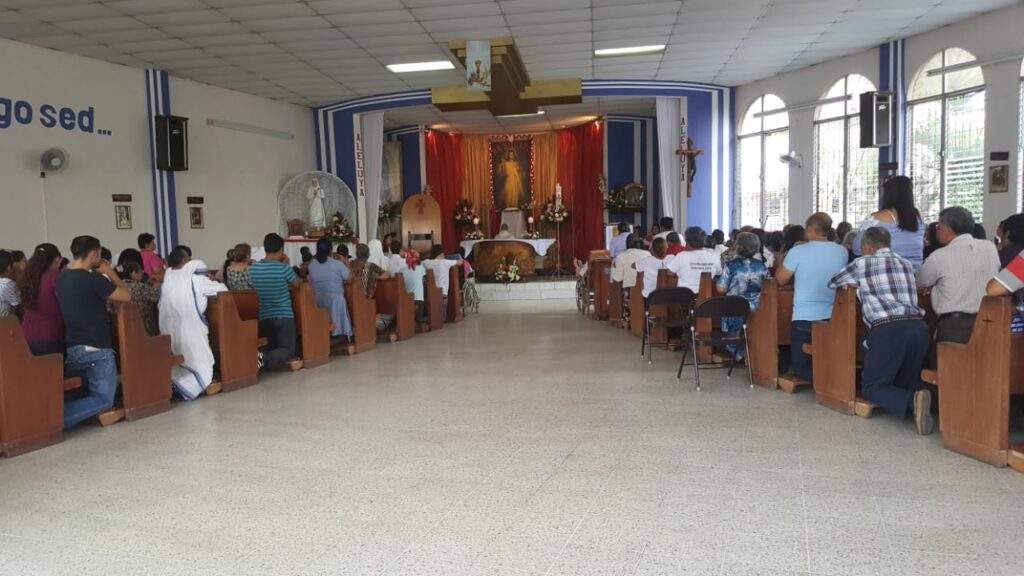 cuasi parroquia divina misericordia los cabos