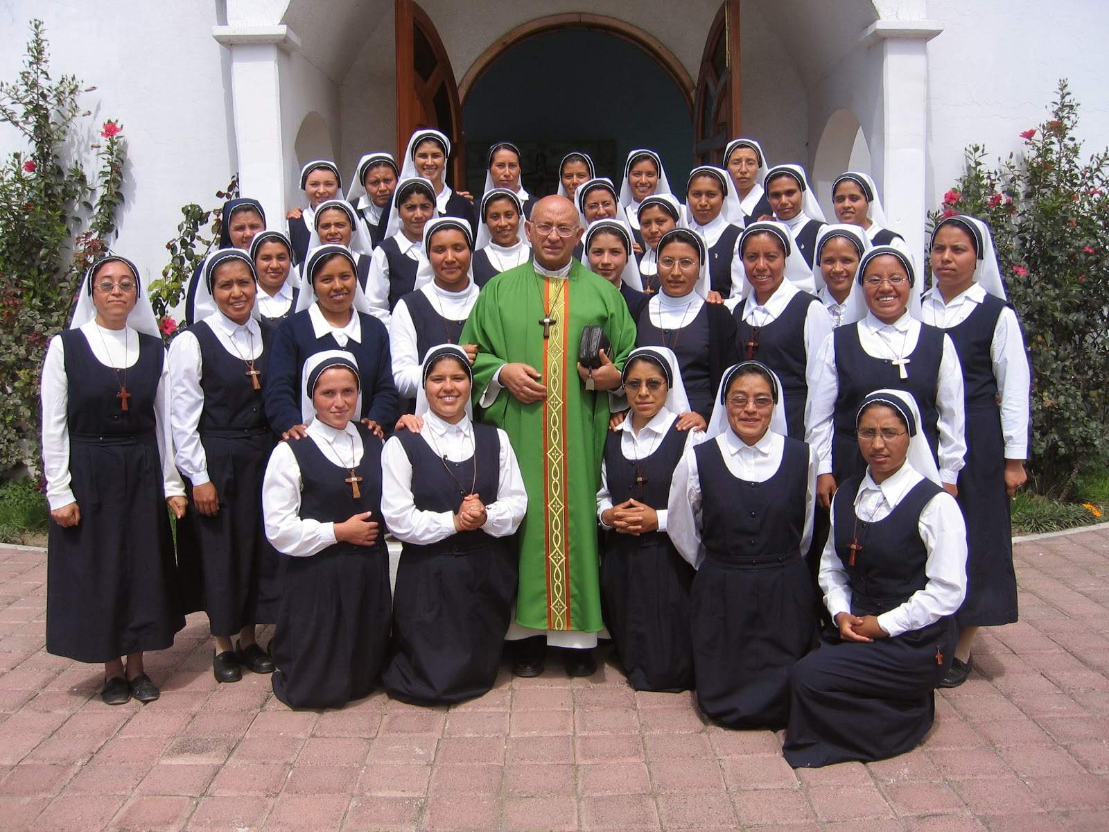 cuasi parroquia san pedro apostol tarimbaro