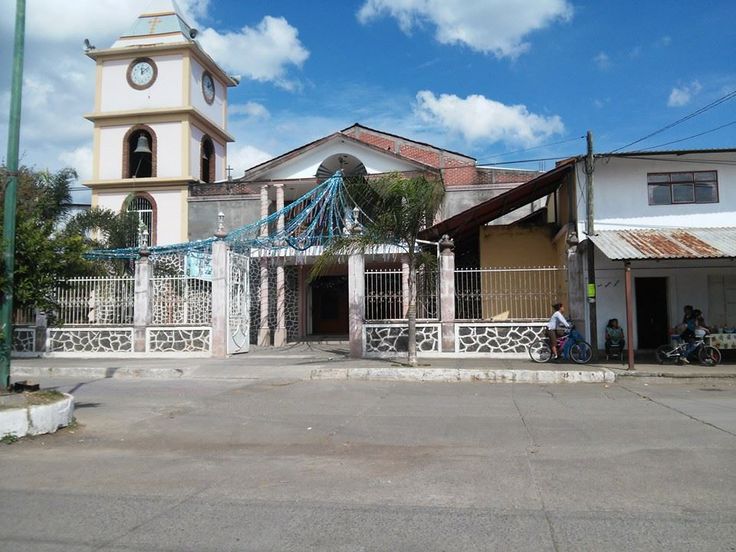 parroquia divino salvador uruapan