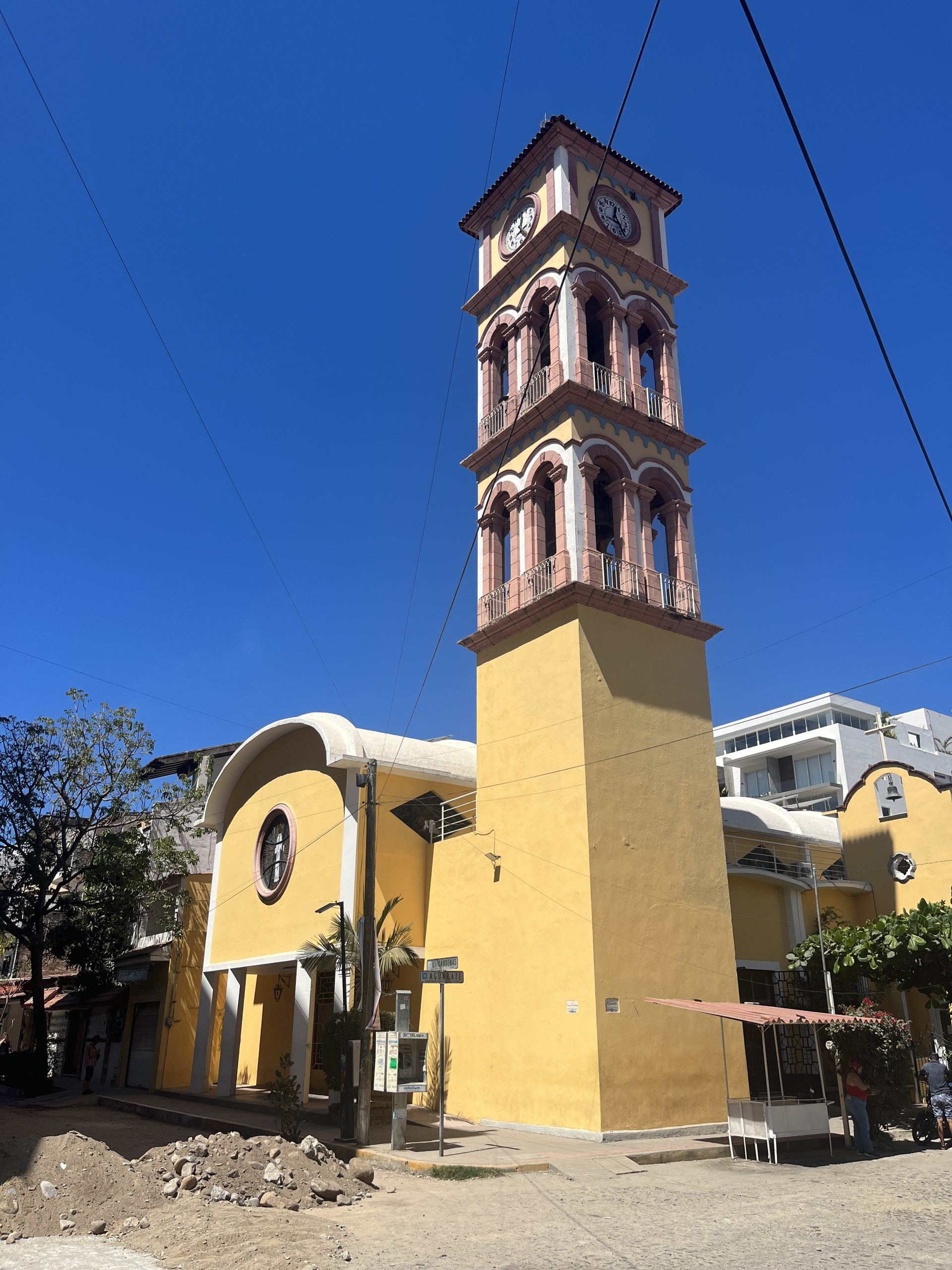 parroquia la santa cruz puerto vallarta scaled