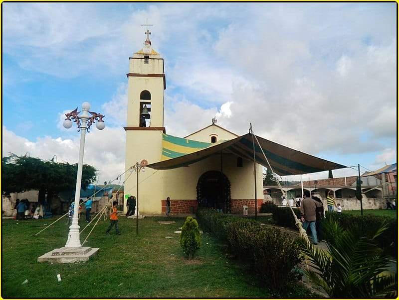 parroquia los santos reyes acaxochitlan