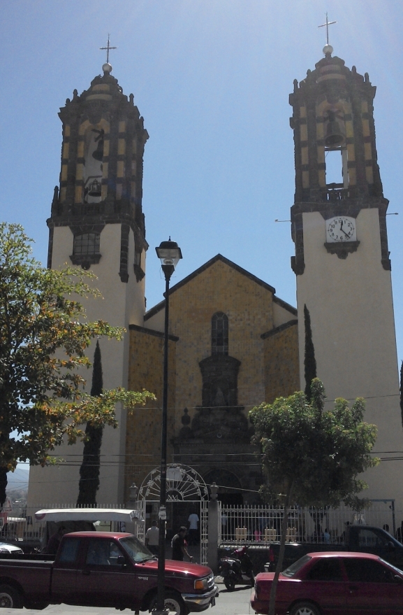 parroquia madre admirable el salto