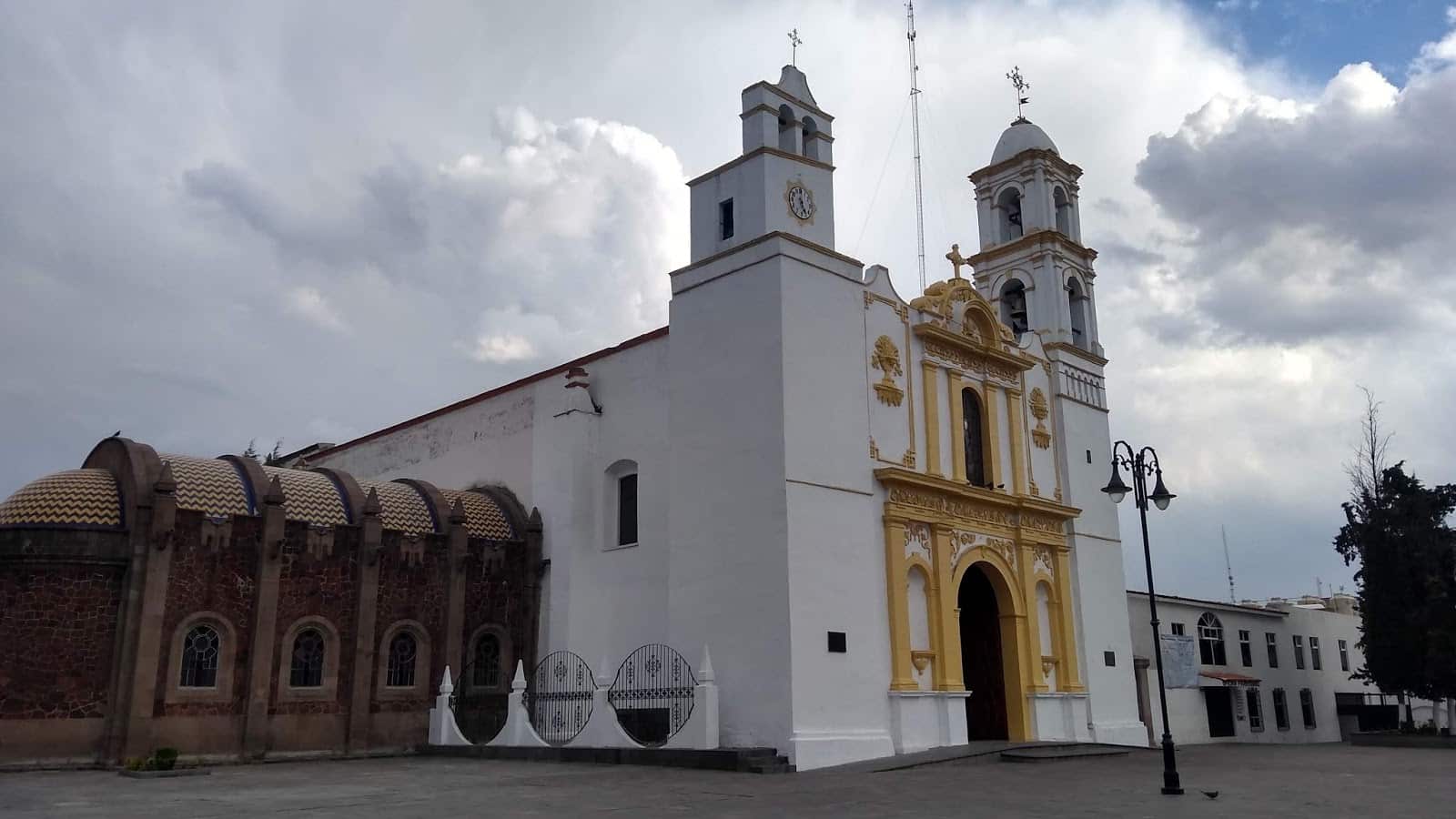 parroquia natividad de maria cuitzeo