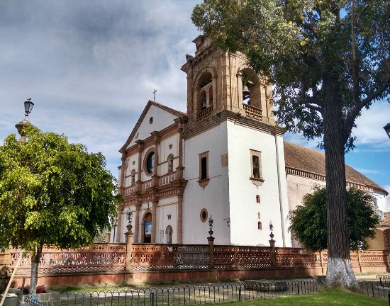 parroquia nuestra senora de la salud tacambaro