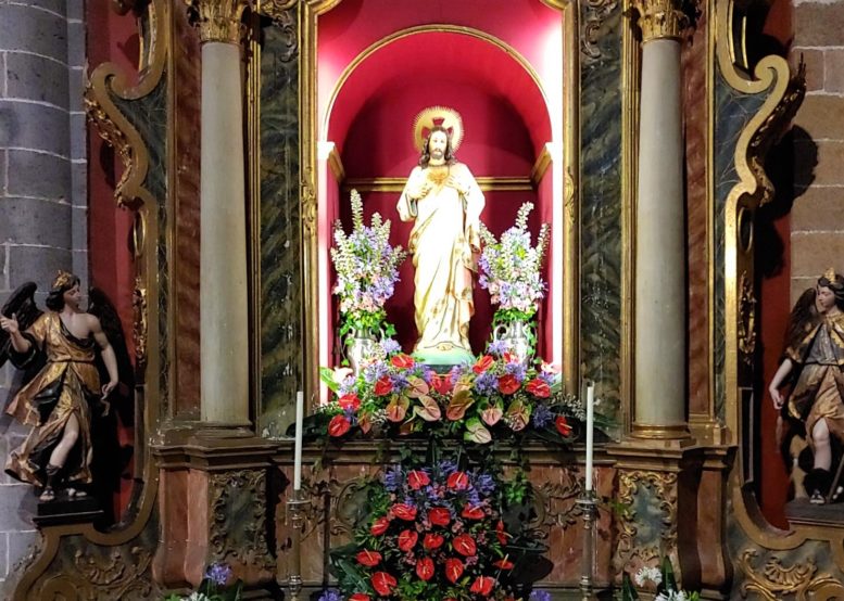 parroquia sagrado corazon de jesus pinos