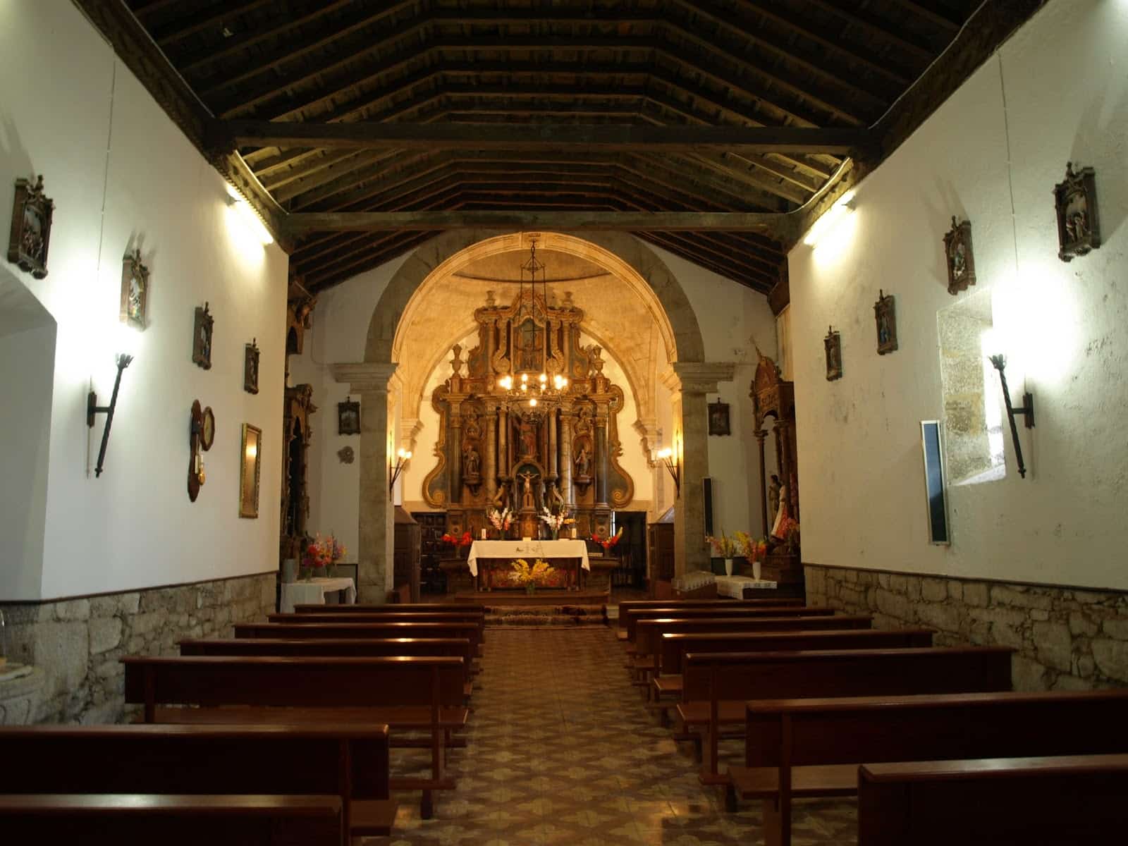 parroquia san andres apostol quiroga