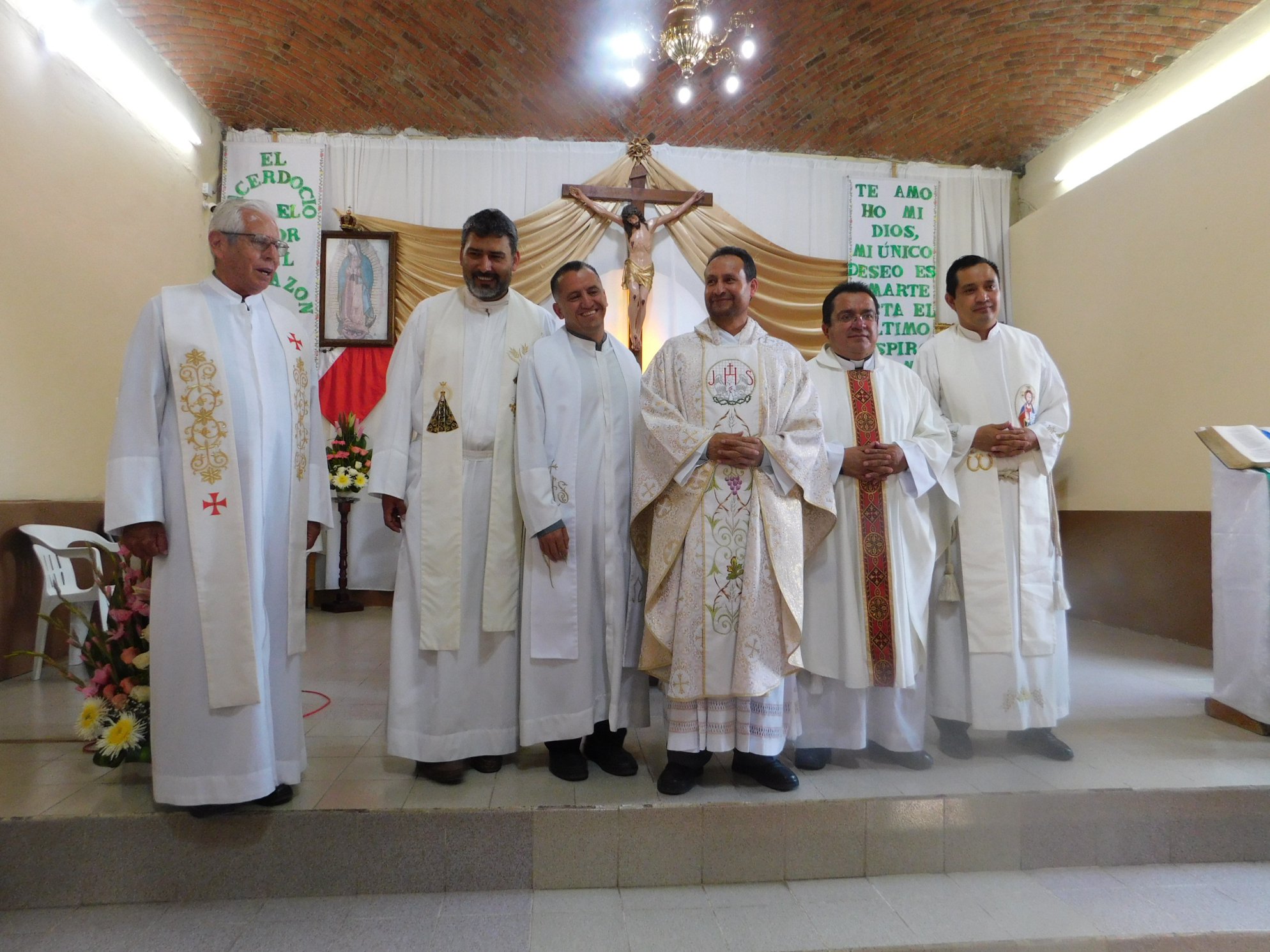 parroquia san juan maria vianney el marques