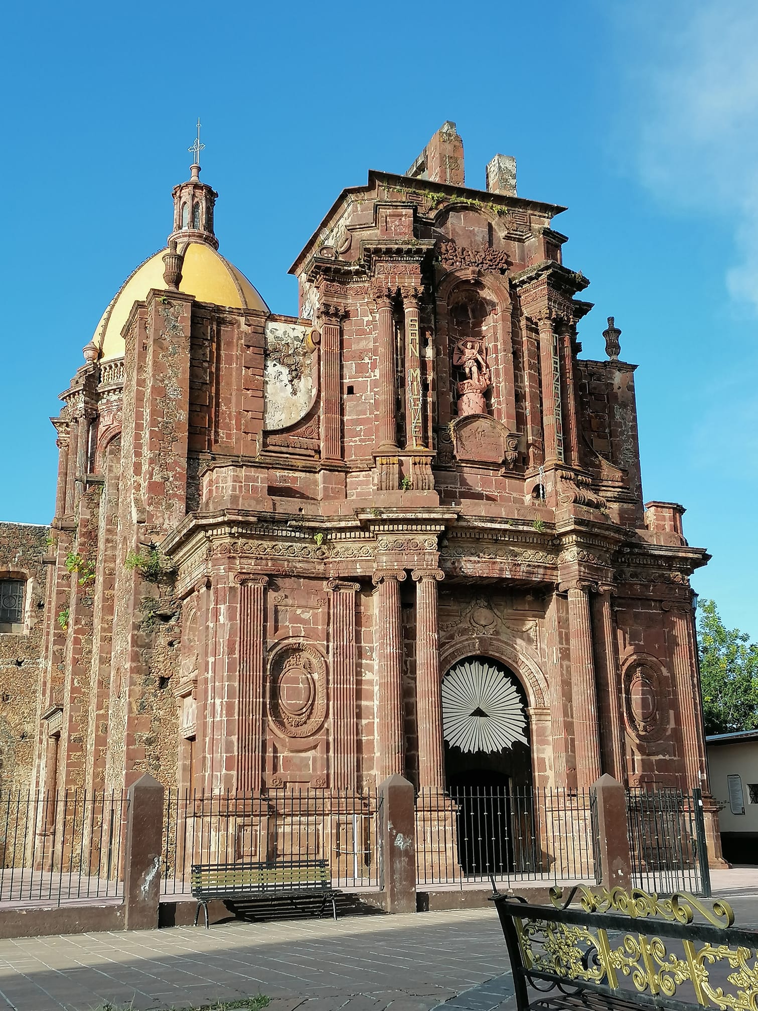 parroquia san miguel arcangel tinguindin