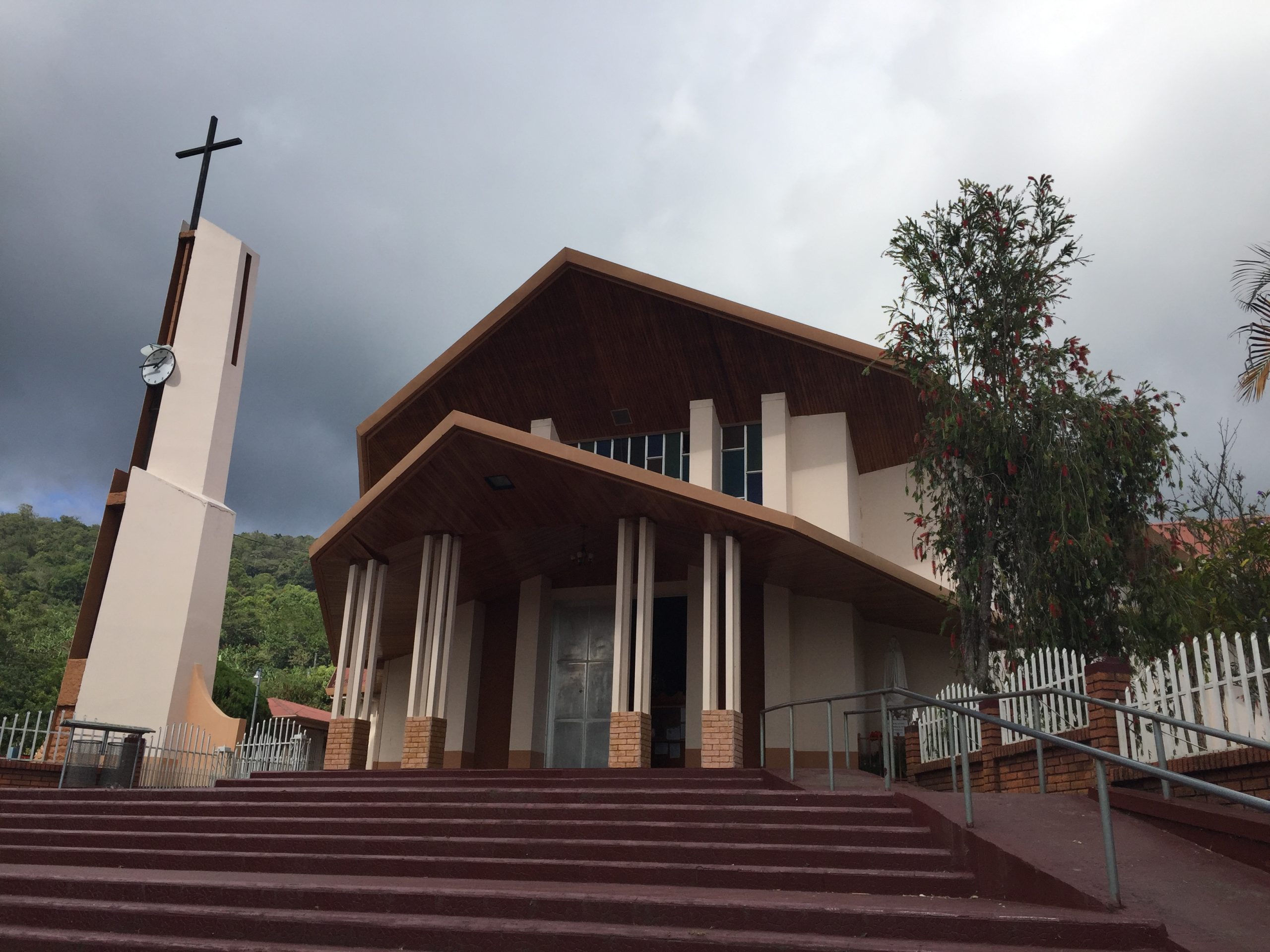 parroquia san pablo apostol leon scaled