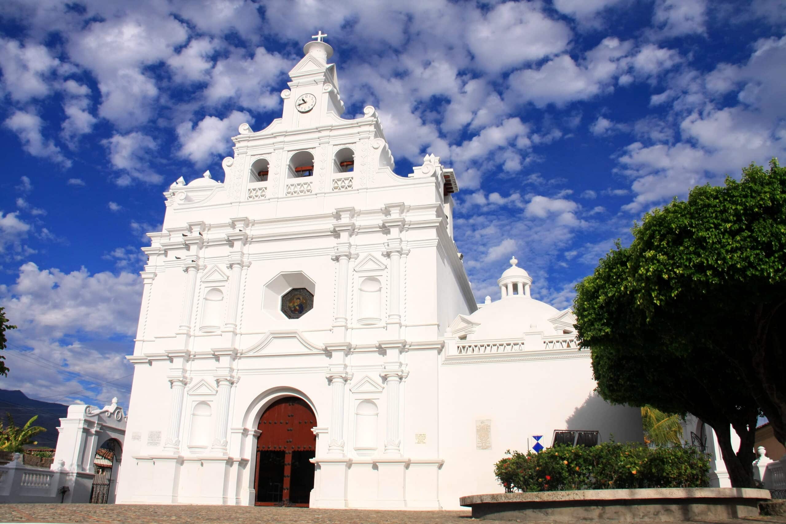 parroquia san pedro apostol salvador alvarado