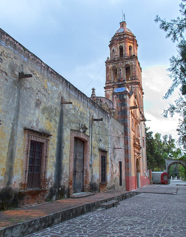 parroquia san pedro guadalcazar