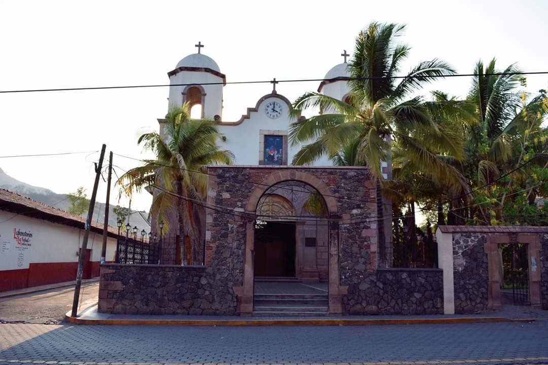 parroquia santa ana turicato