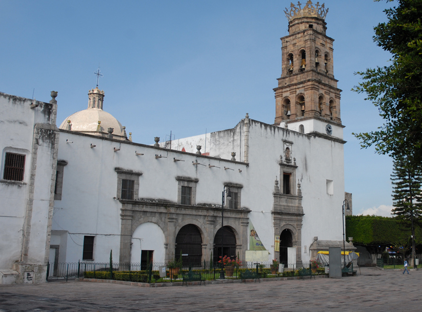 parroquia santa cruz acambaro