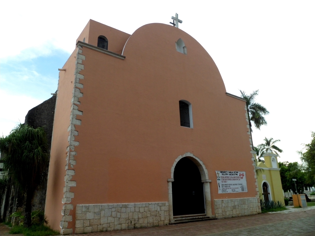 parroquia santa cruz felipe carrillo puerto