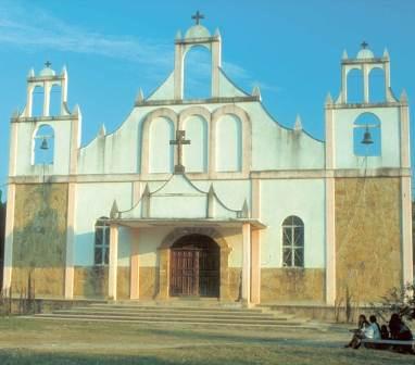 parroquia santa cruz huejutla de reyes