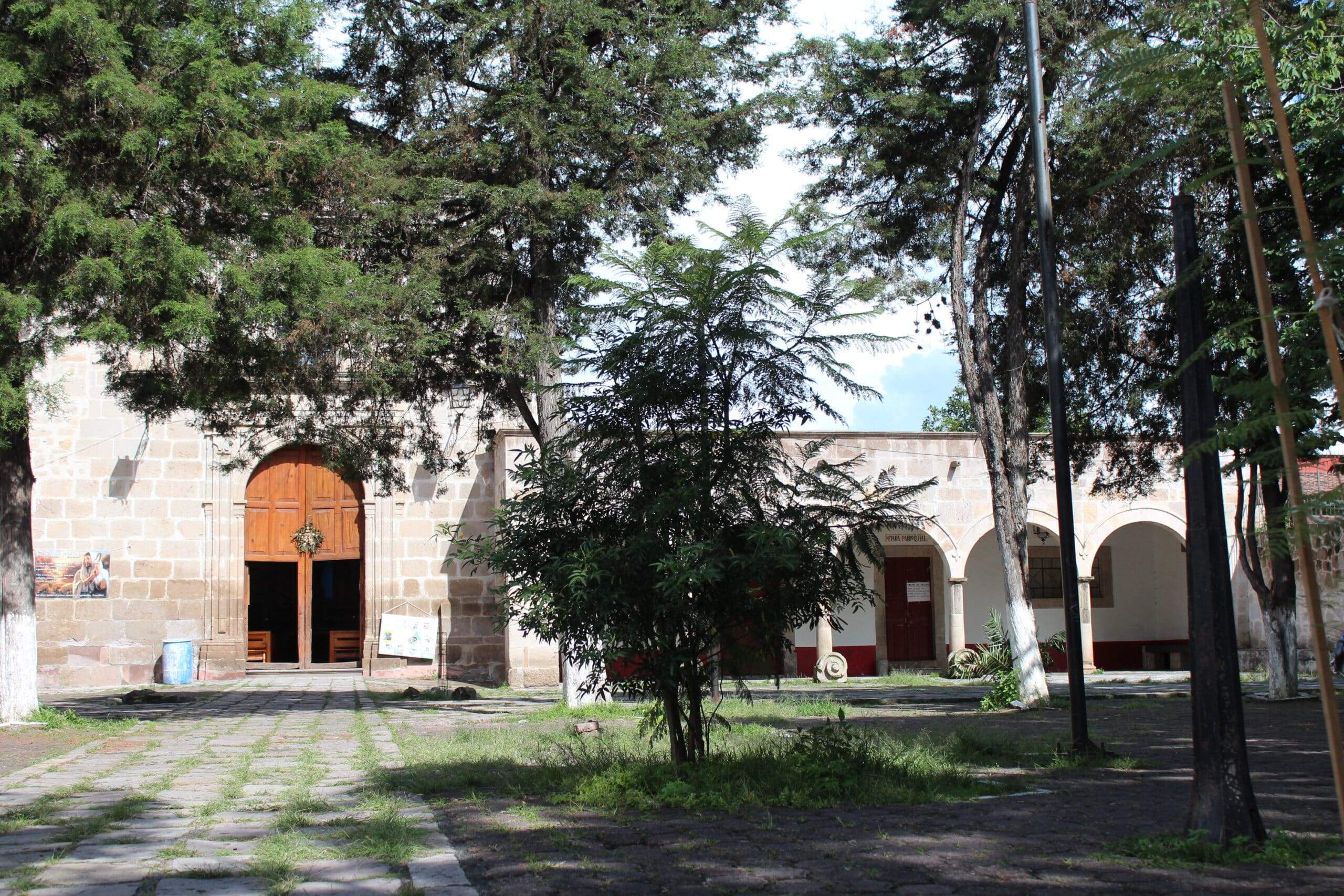 parroquia santa maria huaniqueo