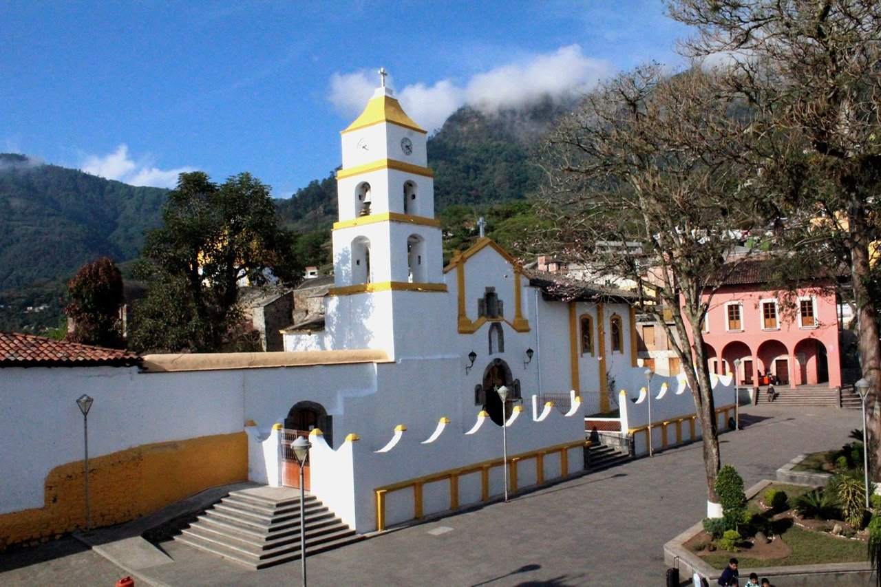 parroquia santiago apostol pahuatlan