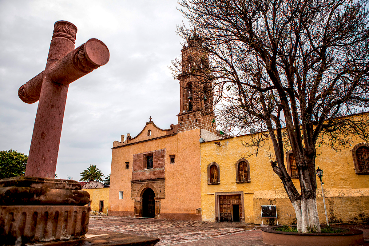 parroquia santiago apostol tecozautla