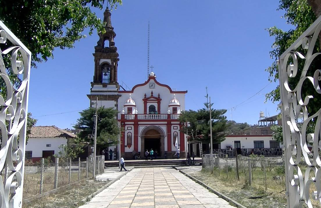 parroquia santo santiago tangamandapio