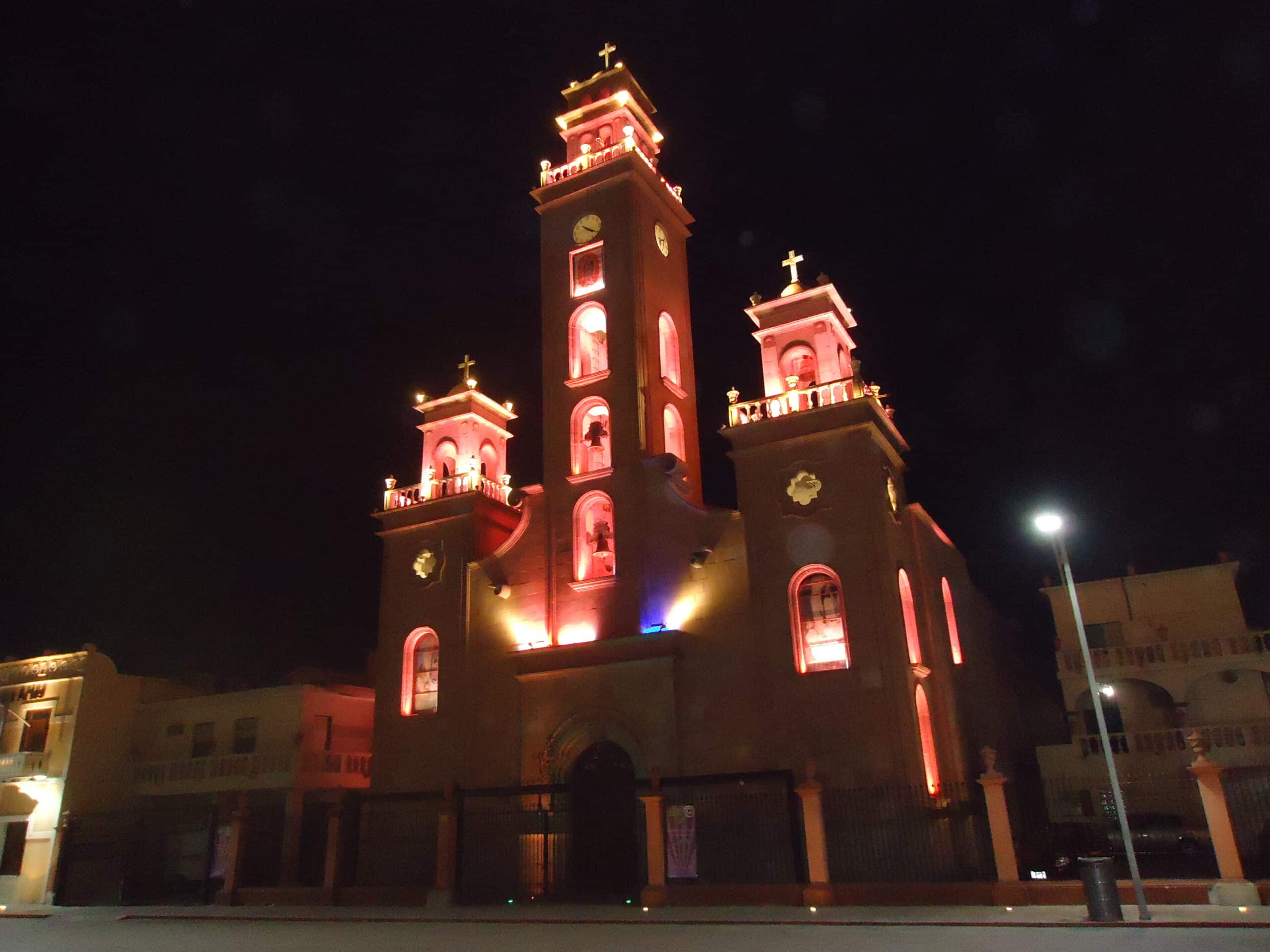 rectoria cristo rey rio bravo