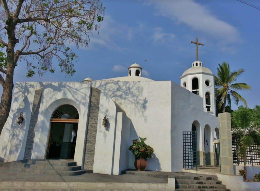 rectoria nuestra senora del rosario manzanillo