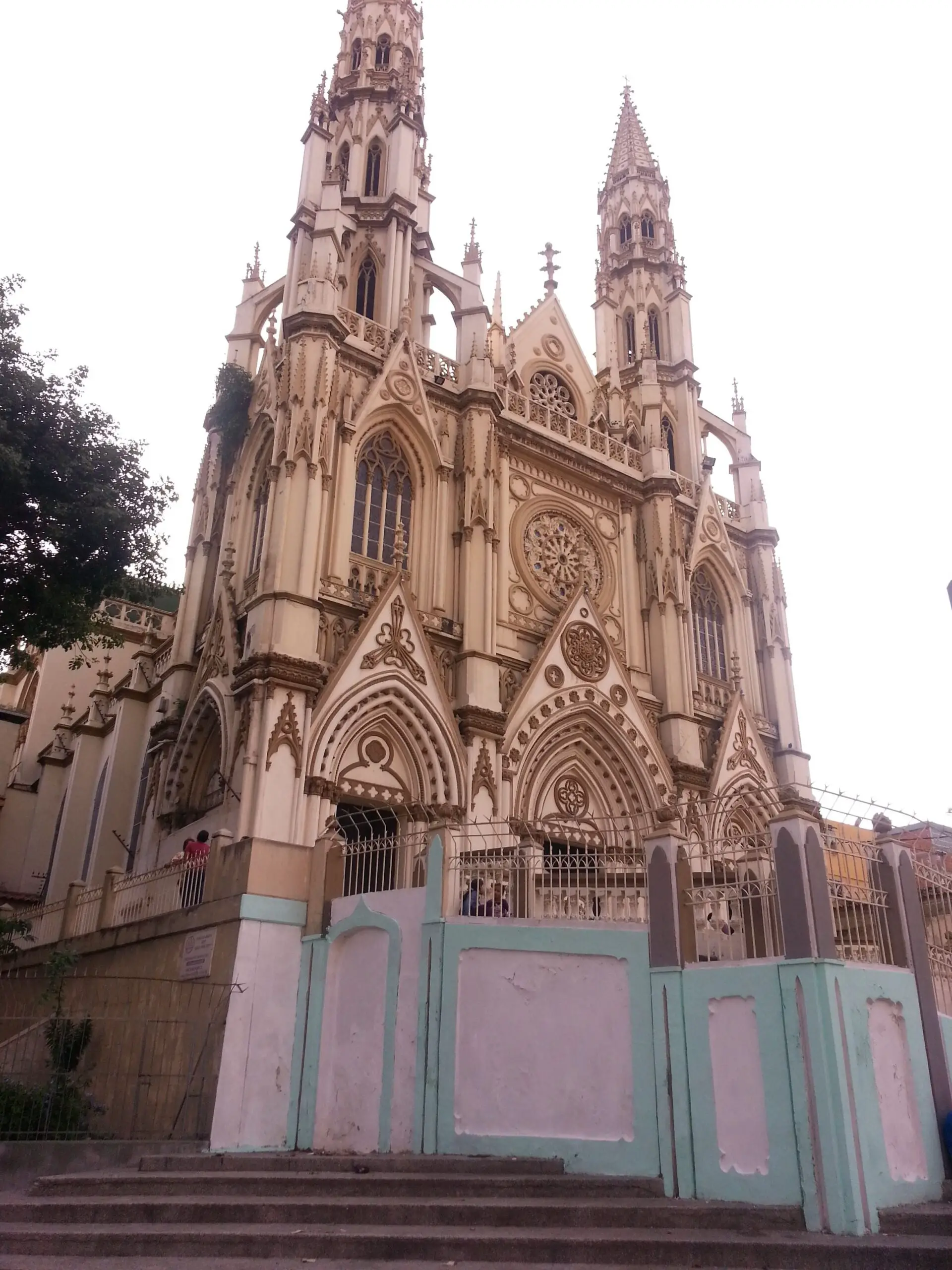 templo nuestra senora de lourdes apatzingan