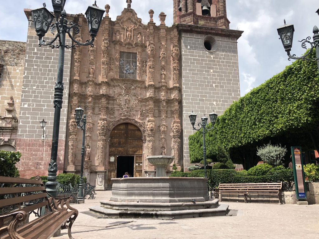 Horario de misa en Templo Templo de San Francisco de San Miguel de Allende